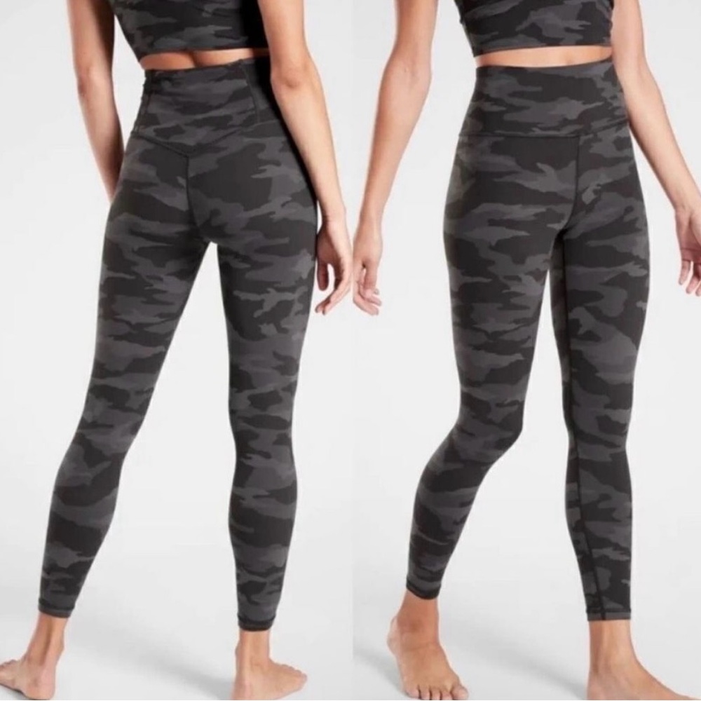 Athleta Elation Grey Camo 7/8 Tight Running Yoga Compression Legging Gymcore